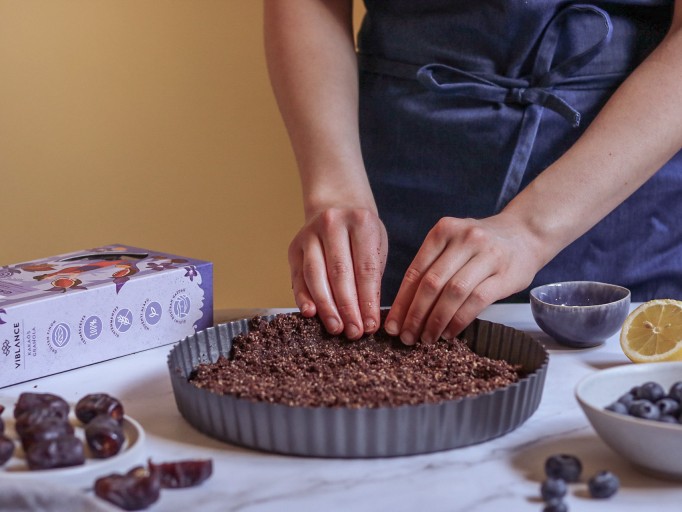 Vegán áfonyás csokis tarte