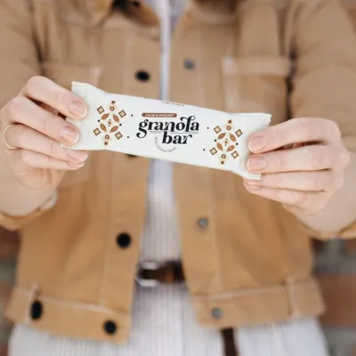 cacao hazelnut granola bar vegan snack