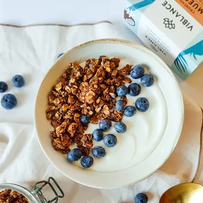 coco choco muesli bowl
