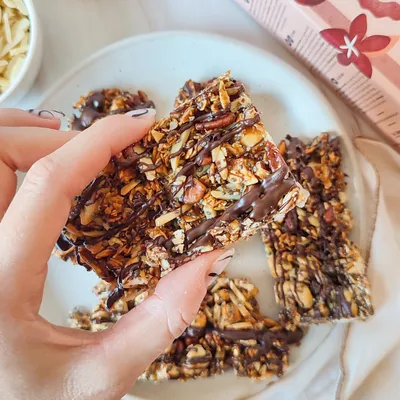 granola bar snack
