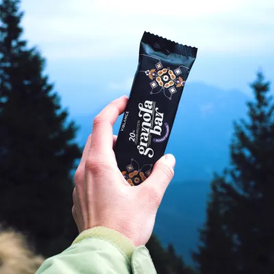 healthy granola bar hiking