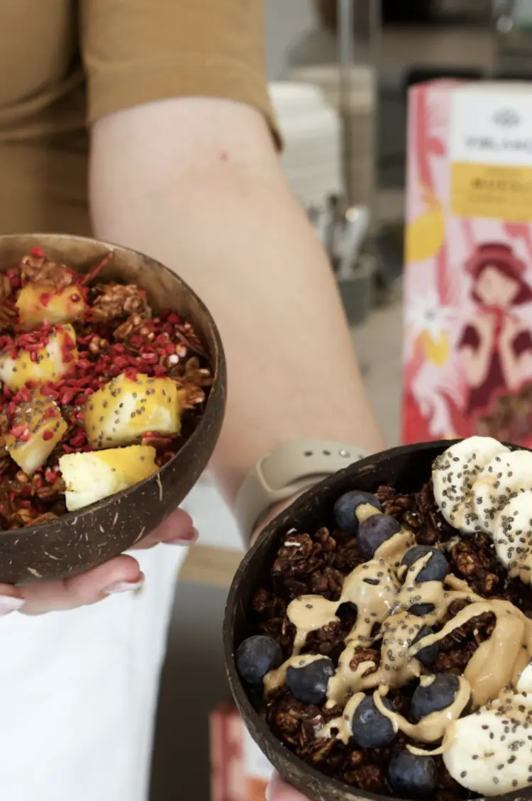 Viblance Hostess granola bowl